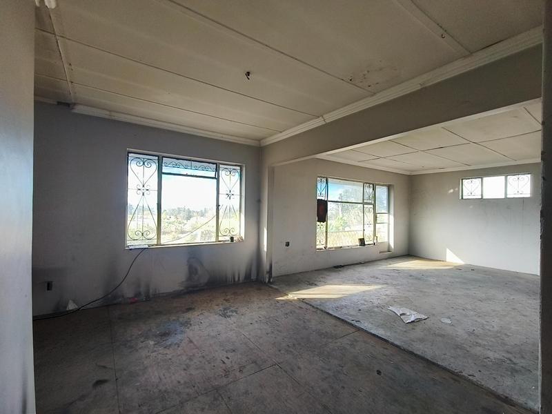 4 Bedroom Property for Sale in Mthata Eastern Cape